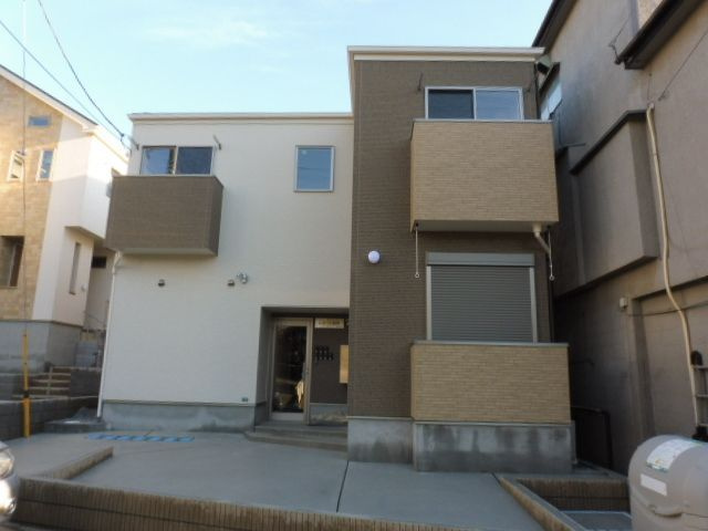 アークシティ日進の外観