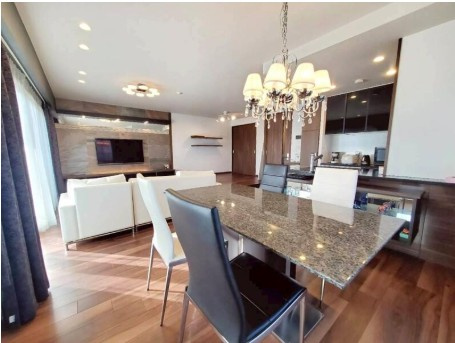 高知市北本町2丁目クレアホームズ高知駅前　中古マンションの居間・リビング|この広さ、この開放感。24帖の主役LDK