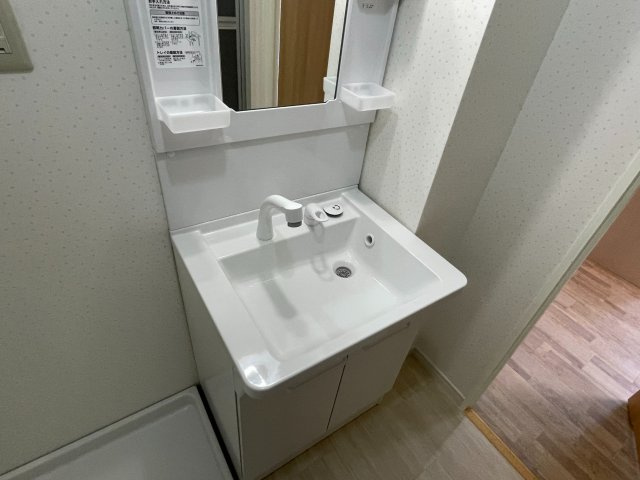 コーポカナイの洗面所|別号室の参考写真です