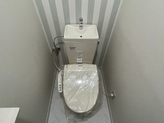 コーポカナイのトイレ|別号室の参考写真です