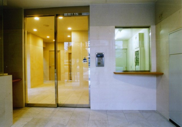 サヴォイエクセルシオール　５階のエントランス