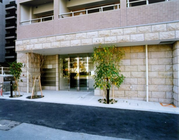 サヴォイエクセルシオール　５階のエントランス