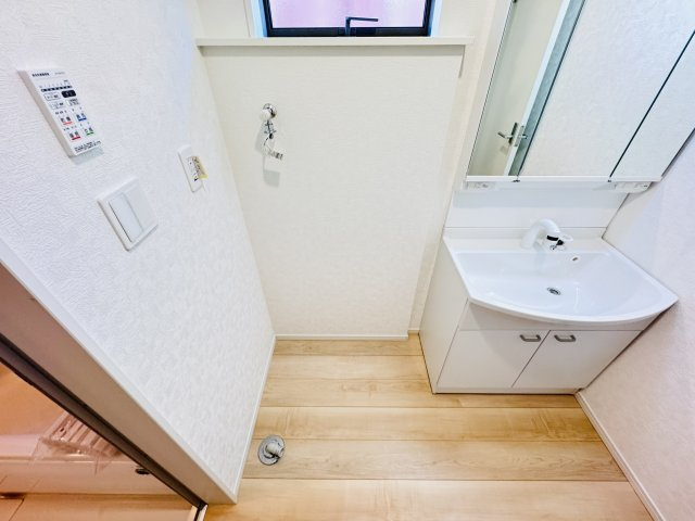 流山市向小金３丁目新築戸建【向小金小学校：9分】のランドリースペース|洗濯機置き場