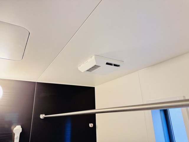 流山市向小金３丁目新築戸建【向小金小学校：9分】の冷暖房・空調設備|雨の日も安心の浴室乾燥機つき