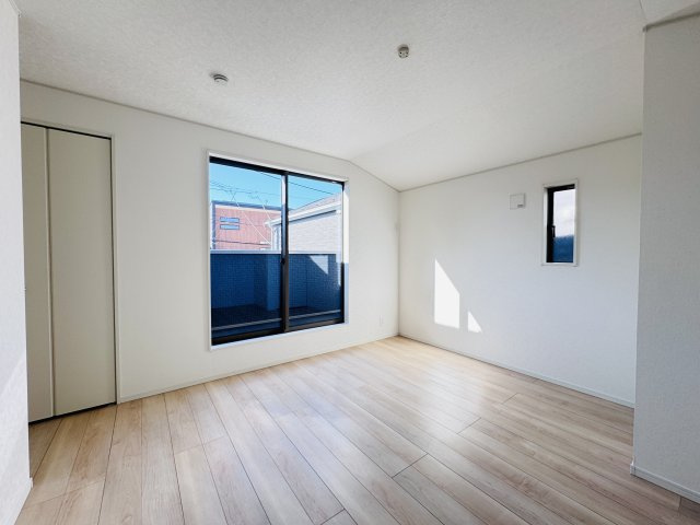 流山市向小金３丁目新築戸建【向小金小学校：9分】の寝室|8帖寝室