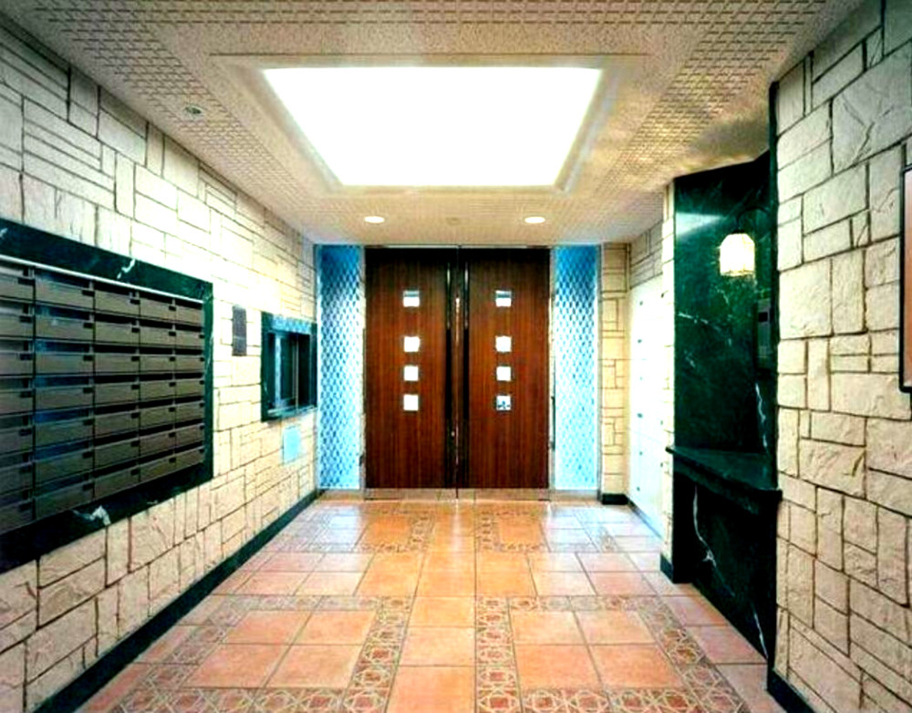 ガラ・シティ高田馬場のエントランス