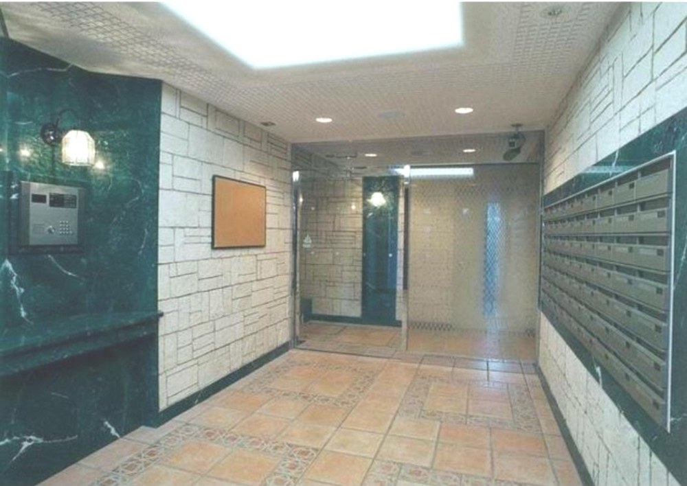 ガラ・シティ高田馬場のエントランス