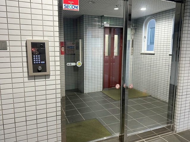 想定年間賃料　2,610万　想定利回り5.85％　鉄筋コンクリート造のその他共用部分