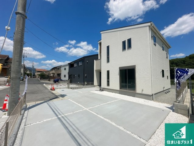 ●生駒市翠光台　新築一戸建ての外観|お客様に長く安心して住んでいだだける事にこだわった家づくり！住んでからのアフターサービスにもしっかりと取り組んでいます！
