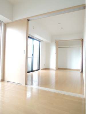 【居間・リビング】 | ルミエール横浜