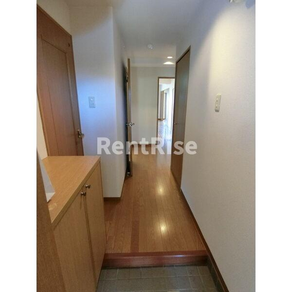 ザ・神山邸の玄関