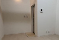 プレシャス門前仲町の玄関