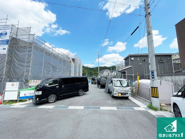 9(土)10(日)現地案内可能！　生駒市翠光台　全4邸の前面道路含む現地写真|周辺は閑静な住宅街です。前面道路もしっかりと有りますので車の出し入れも安心ですよ！