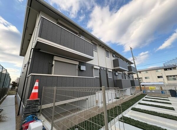 ソレイユ鴻の巣の外観
