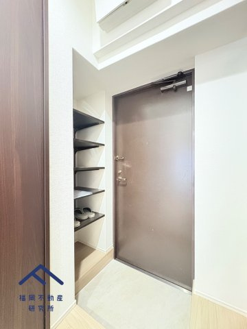 ロマネスク渡辺通第2の玄関