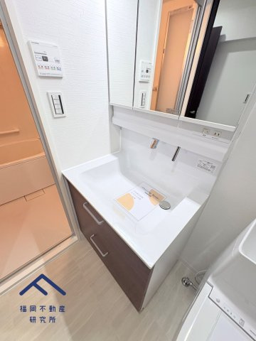 ロマネスク渡辺通第2の独立洗面台