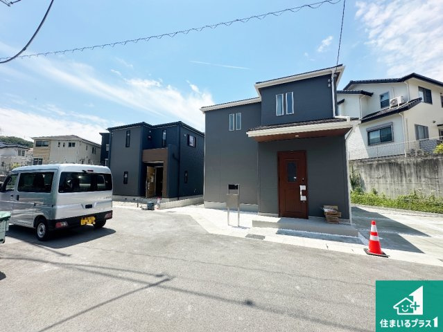 ●生駒市翠光台　新築一戸建ての外観|お客様に長く安心して住んでいだだける事にこだわった家づくり！住んでからのアフターサービスにもしっかりと取り組んでいます！