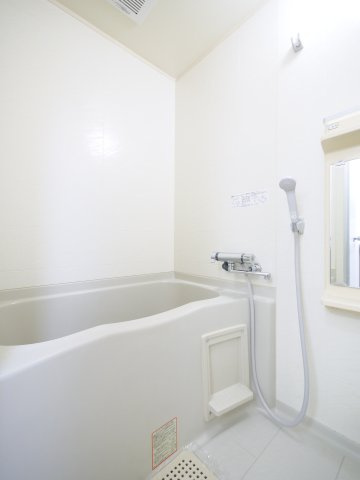 ディアスＵⅢの浴室|※写真は別の部屋のものです。