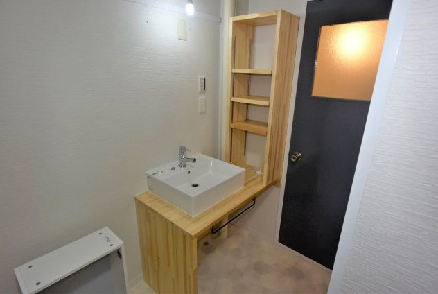 矢元台住宅の洗面所