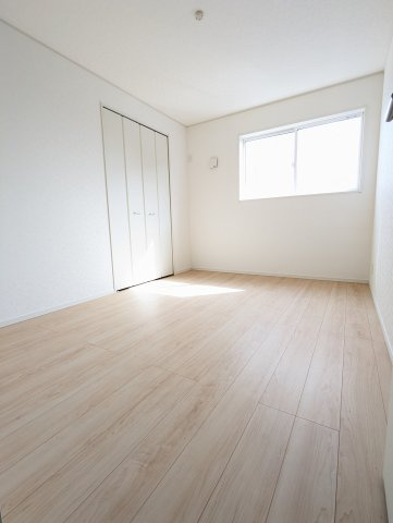 ひたちなか市平磯遠原町　第2のトイレ|窓がついており、いつでも快適な空間に！ゆっくりとお一人時間をお過ごしください