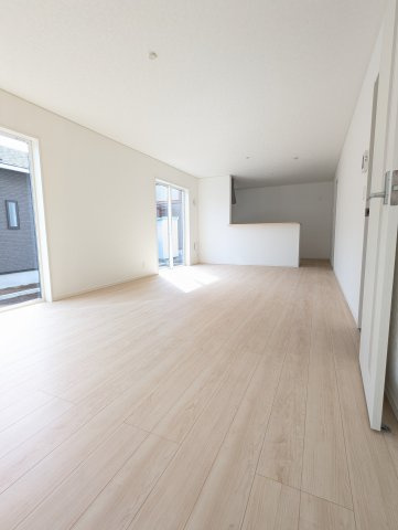 ひたちなか市平磯遠原町　第2の居間・リビング|一日の長い時間を過ごすリビング♪自然と家族が集まれる空間！家族団らんの時間を優しく見守るリビング～