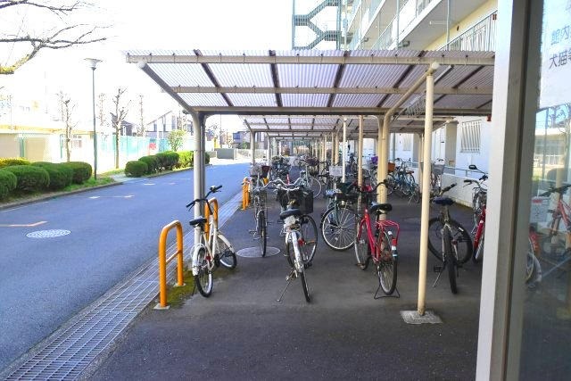 東大和市立野３丁目の中古マンションの駐輪場