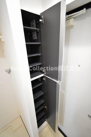 ノルデスタ小金井の玄関