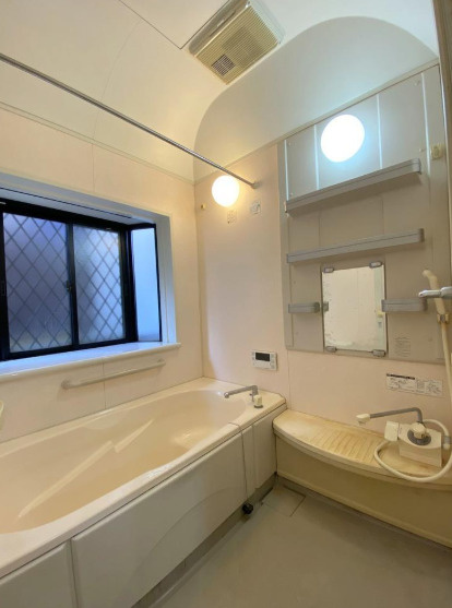 中古／ふじみ野市苗間の浴室|1日の疲れを癒せる落ち着いたバスルーム