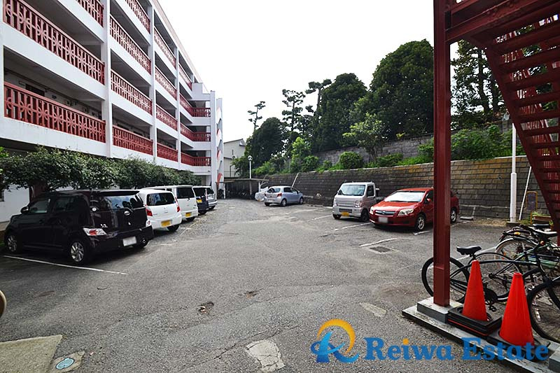 マンション茅ヶ崎の駐車場