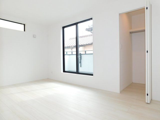 名古屋市港区遠若町１丁目の新築一戸建の洋室|◇洋室◇　　南面で明るい洋室７．５帖　ウォークインクローゼット完備♪　バルコニー付き！