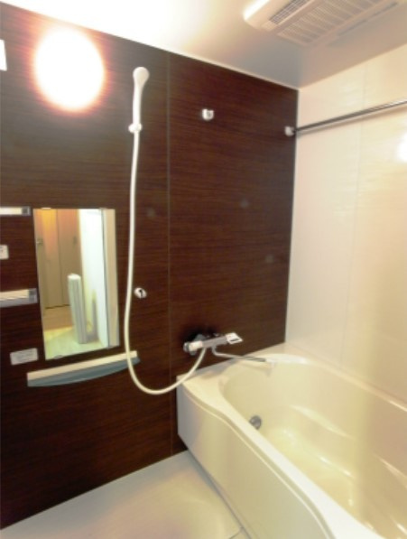 リブリ・Fionaの浴室