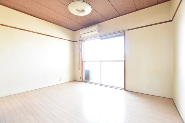 コーポ青木の居間・リビング