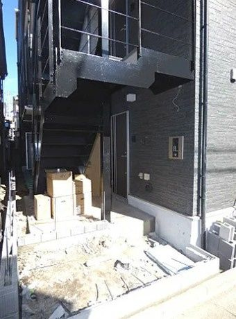 サウステラス蕨のエントランス