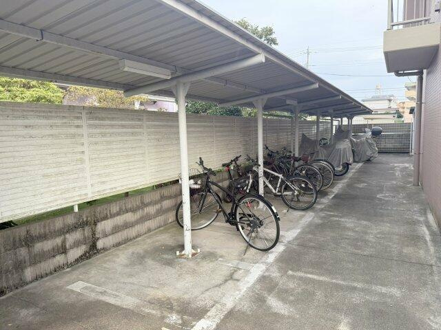 アイディーコート錦の駐車場|共用部・駐輪場