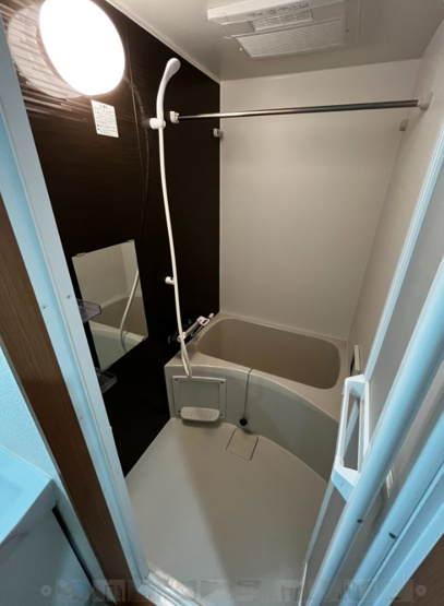 【浴室】 | ※別部屋参考写真