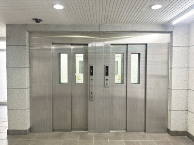 【その他共用部分】 | かもめ第二コーポ１４号棟 | 【エレベーター停止階です】エレベーターがあるので、上の階にも行きやすいですね！重い荷物の時にも安心です！