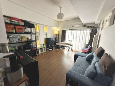 【居間・リビング】 | かもめ第二コーポ１４号棟 | 【南向き日当たり良好】明るいお住まいは家族の笑顔も増えそうですね！是非現地にてご体感ください！