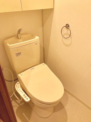 【トイレ】 | かもめ第二コーポ１４号棟 | 現地見学当日から承っております♪現地周辺の環境や、駅までの道のりなど周辺環境も合わせてご確認いただき、ぜひご検討ください！