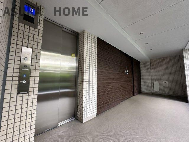 アトラス上大岡ヒルズのその他共用部分|エレベーターホールになります。ゆとりのある、高級感のある落ち着いたスペースとなっています。