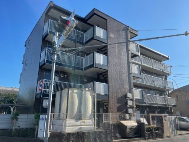 レオパレスフィールド　Ⅲの外観|2022年11月に外壁塗装いたしました。