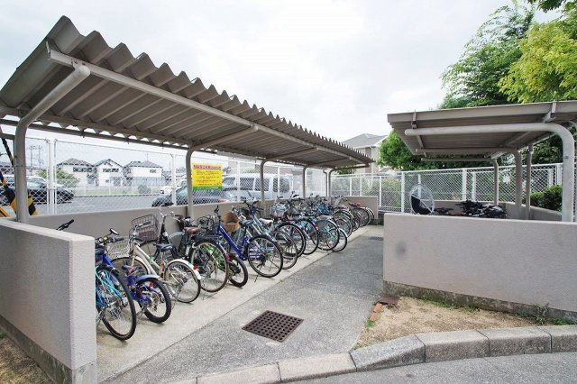 マスターズ・エル二色の浜の駐輪場|駐輪場