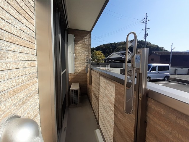 ラ　ビアンデ篠山Ⅰのバルコニー