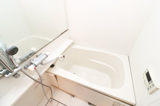 アレクサスラ・ストラーダ　７階の浴室|別号室のものです。現状優先になります。