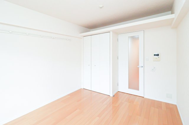 アレクサスラ・ストラーダ　７階の居間・リビング|別号室のものです。現状優先になります。