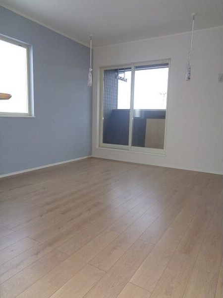 NAVIA A棟の居間・リビング