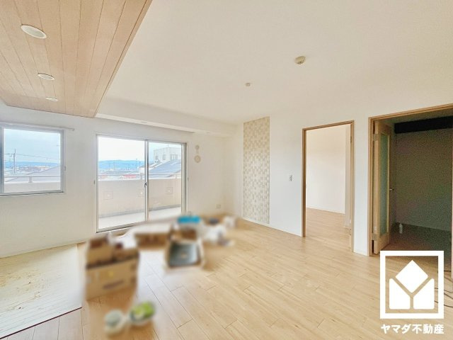 リーデンススクエア宇治伊勢田の居間・リビング