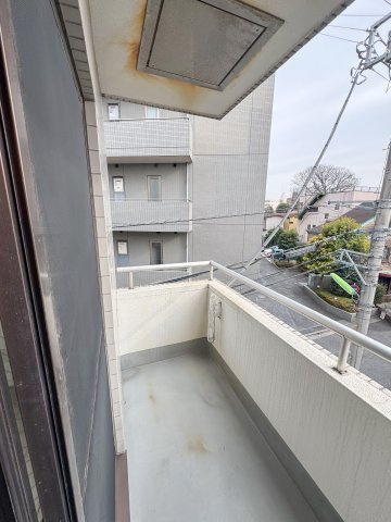 ビエノルースのバルコニー|301号室の写真を使用しています。