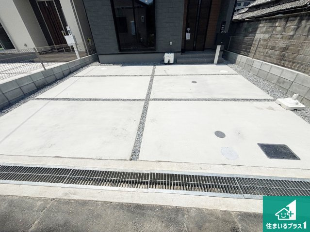 1(土)2(日)現地見学可能！◆堺市美原区小寺　全2邸の駐車場|駐車スペース！散水栓があるので、こまめに愛車を洗えます！