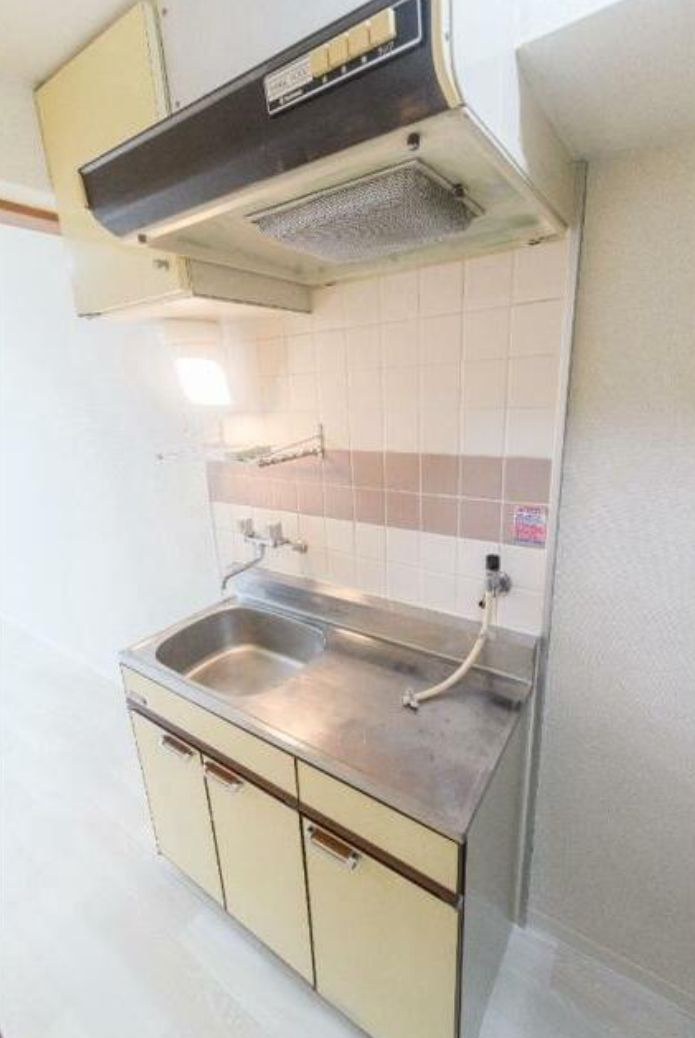 メゾン・ド・ネーフルのキッチン|２口ガスキッチン設置可★