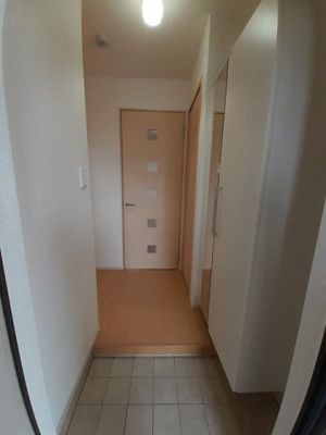 【玄関】 | レジデンス根来